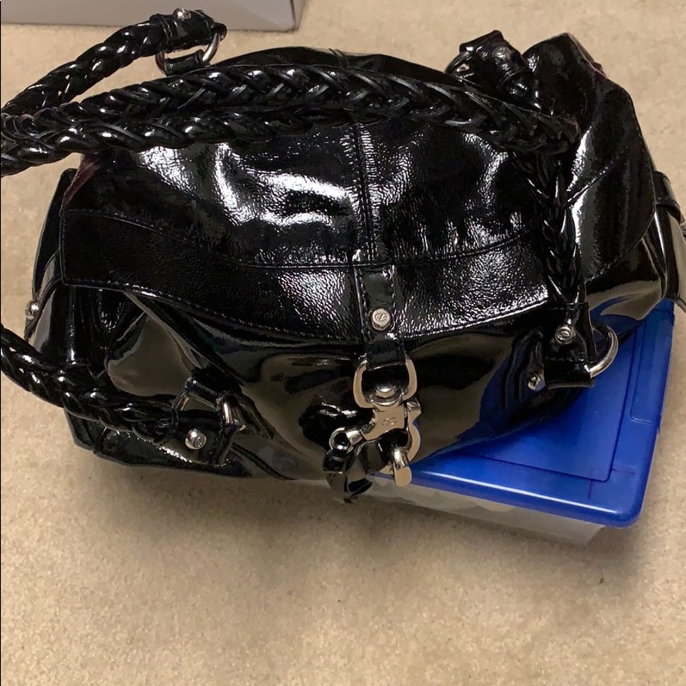 Patent purse